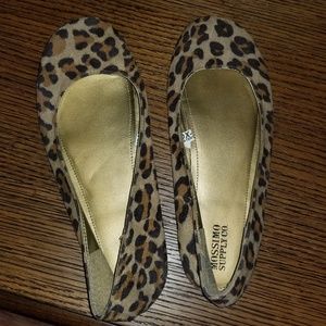 Leopard ballet flats